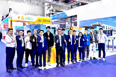 Шэньфа сияет в Шанхае